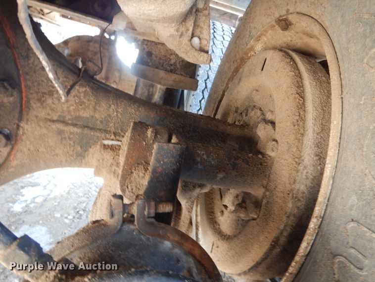 image for item DG4656 1981 International F2574  dump truck