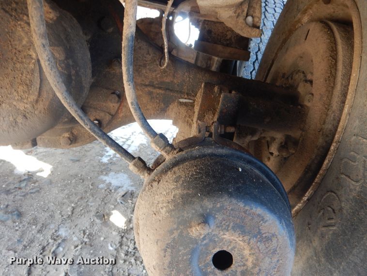 image for item DG4656 1981 International F2574  dump truck