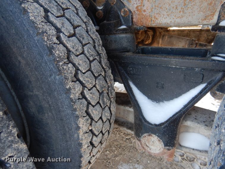 image for item DG4656 1981 International F2574  dump truck