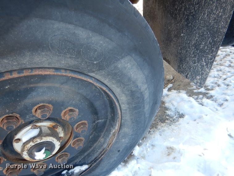 image for item DG4656 1981 International F2574  dump truck