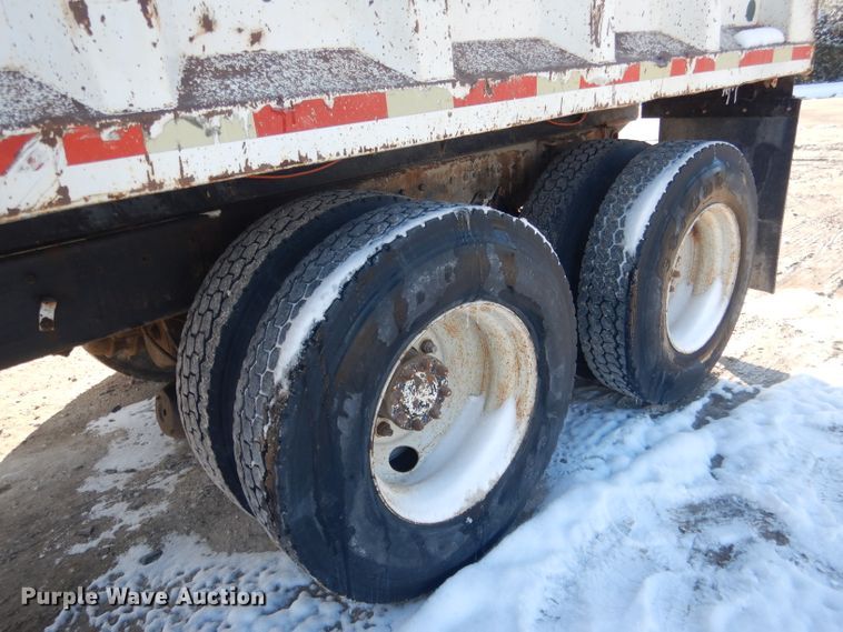 image for item DG4656 1981 International F2574  dump truck