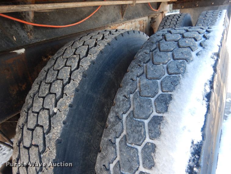 image for item DG4656 1981 International F2574  dump truck