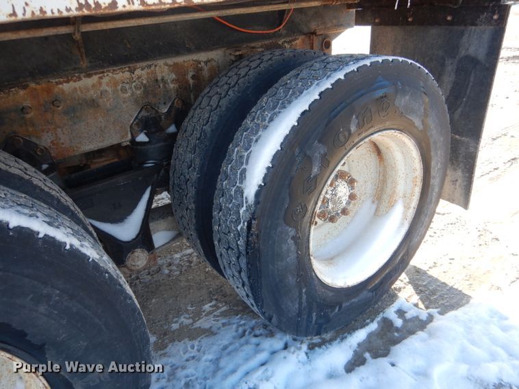 image for item DG4656 1981 International F2574  dump truck