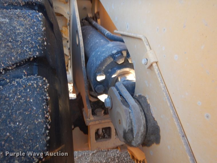 image for item DG4661 2013 Caterpillar 966K  wheel loader