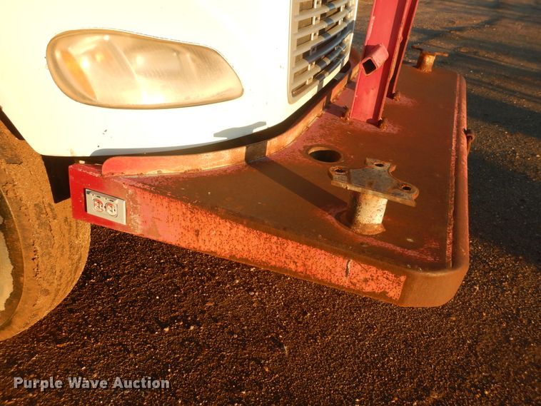 image for item DG8381 2008 Freightliner Business Class M2  winch truck