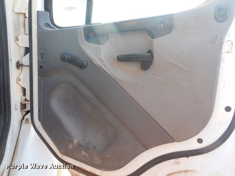 image for item DG8381 2008 Freightliner Business Class M2  winch truck