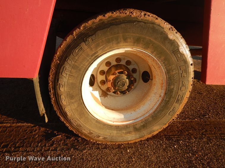 image for item DG8381 2008 Freightliner Business Class M2  winch truck