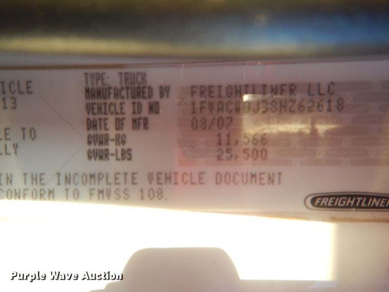 image for item DG8381 2008 Freightliner Business Class M2  winch truck