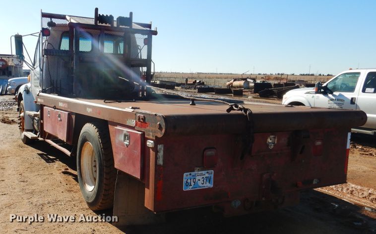 image for item DG8382 2007 Sterling Acterra  winch truck