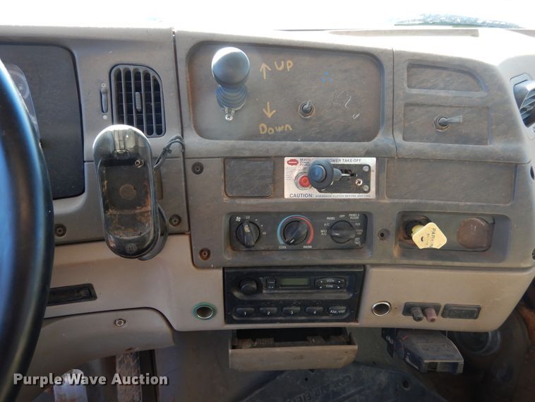 image for item DG8382 2007 Sterling Acterra  winch truck