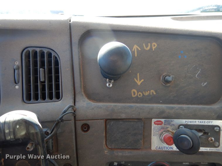 image for item DG8382 2007 Sterling Acterra  winch truck