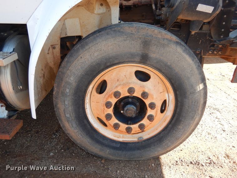 image for item DG8382 2007 Sterling Acterra  winch truck