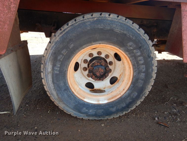 image for item DG8382 2007 Sterling Acterra  winch truck