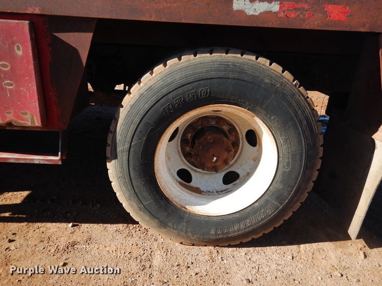 image for item DG8382 2007 Sterling Acterra  winch truck