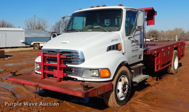 image for item DG8383 2008 Sterling Acterra  winch truck