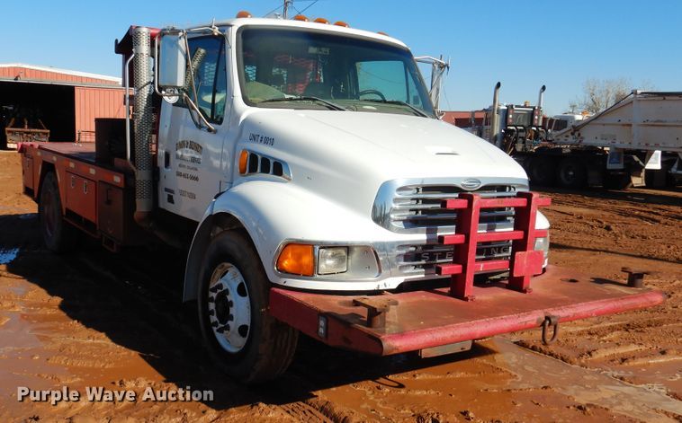 image for item DG8383 2008 Sterling Acterra  winch truck