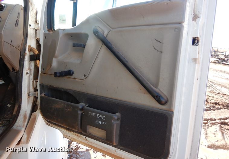 image for item DG8383 2008 Sterling Acterra  winch truck