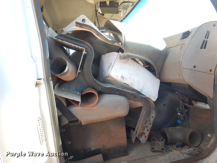 image for item DG8383 2008 Sterling Acterra  winch truck