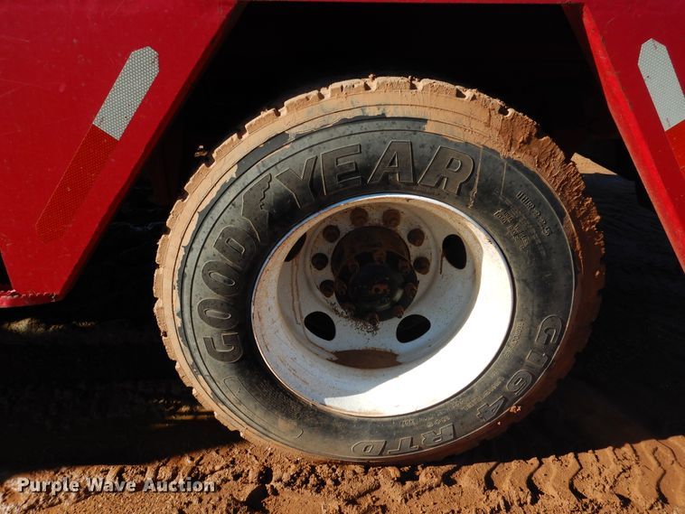 image for item DG8383 2008 Sterling Acterra  winch truck