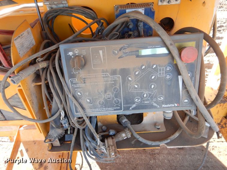 image for item DG8386 2011 Haulotte Biljax 3522A  boom lift