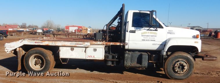 image for item DG8387 1995 Chevrolet Kodiak  winch truck