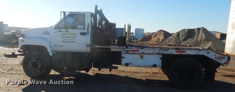 image for item DG8387 1995 Chevrolet Kodiak  winch truck