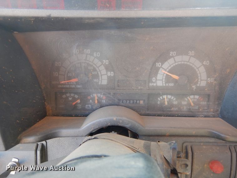 image for item DG8387 1995 Chevrolet Kodiak  winch truck