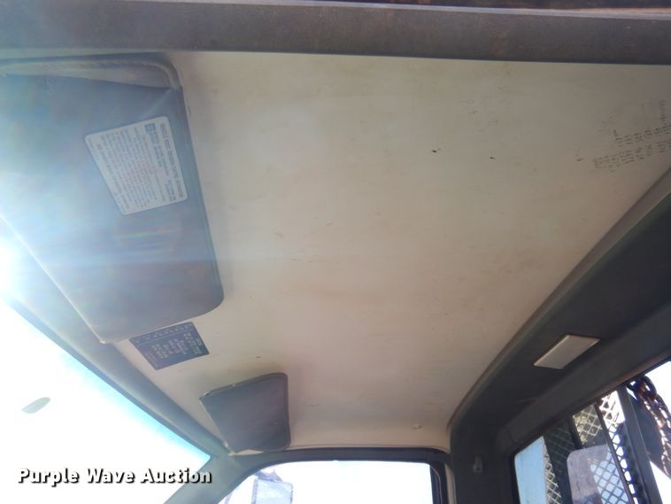 image for item DG8387 1995 Chevrolet Kodiak  winch truck