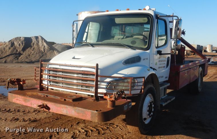 image for item DG8388 2004 Freightliner Business Class M2  winch truck