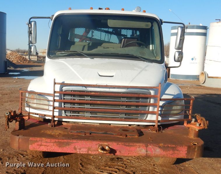 image for item DG8388 2004 Freightliner Business Class M2  winch truck