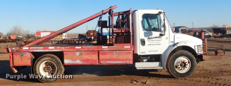 image for item DG8388 2004 Freightliner Business Class M2  winch truck