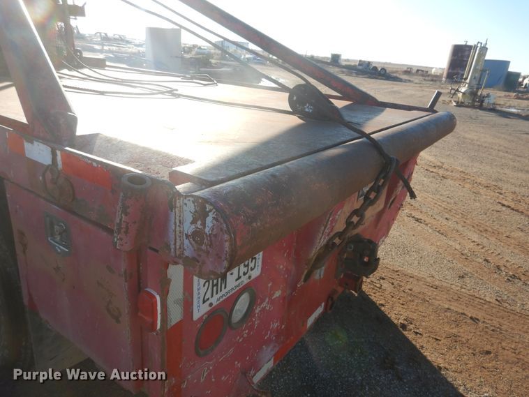 image for item DG8388 2004 Freightliner Business Class M2  winch truck