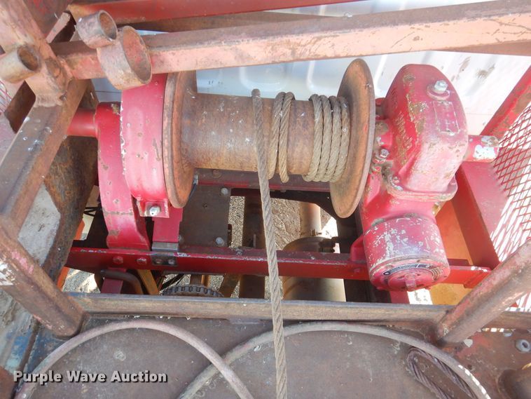 image for item DG8388 2004 Freightliner Business Class M2  winch truck