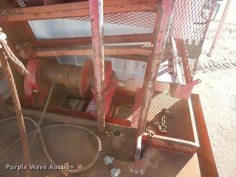 image for item DG8388 2004 Freightliner Business Class M2  winch truck