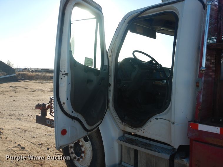 image for item DG8388 2004 Freightliner Business Class M2  winch truck