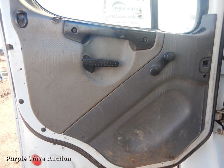 image for item DG8388 2004 Freightliner Business Class M2  winch truck