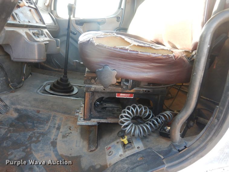 image for item DG8388 2004 Freightliner Business Class M2  winch truck