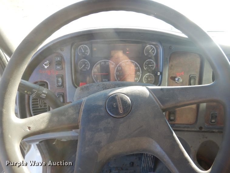 image for item DG8388 2004 Freightliner Business Class M2  winch truck