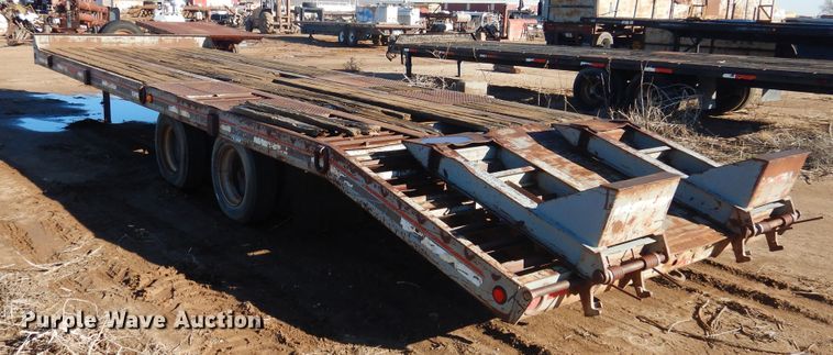 image for item DG8393 2000 Interstate 400LA equipment trailer