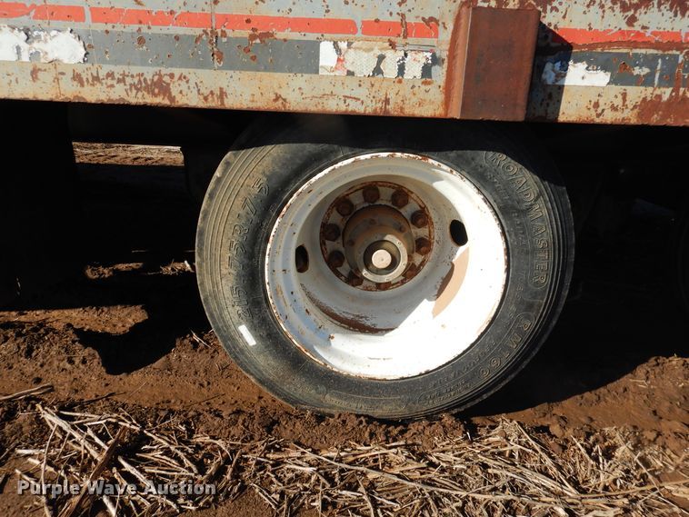 image for item DG8393 2000 Interstate 400LA equipment trailer