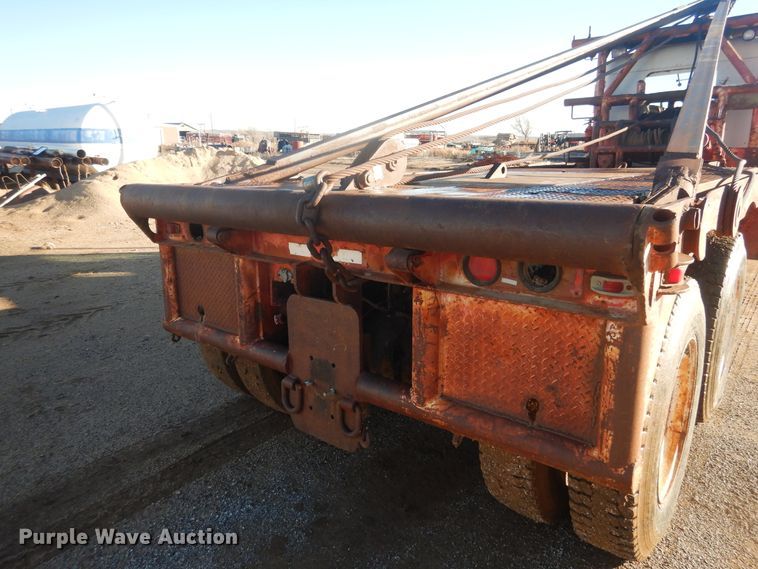 image for item DG8395 1972 Kenworth W924  winch truck