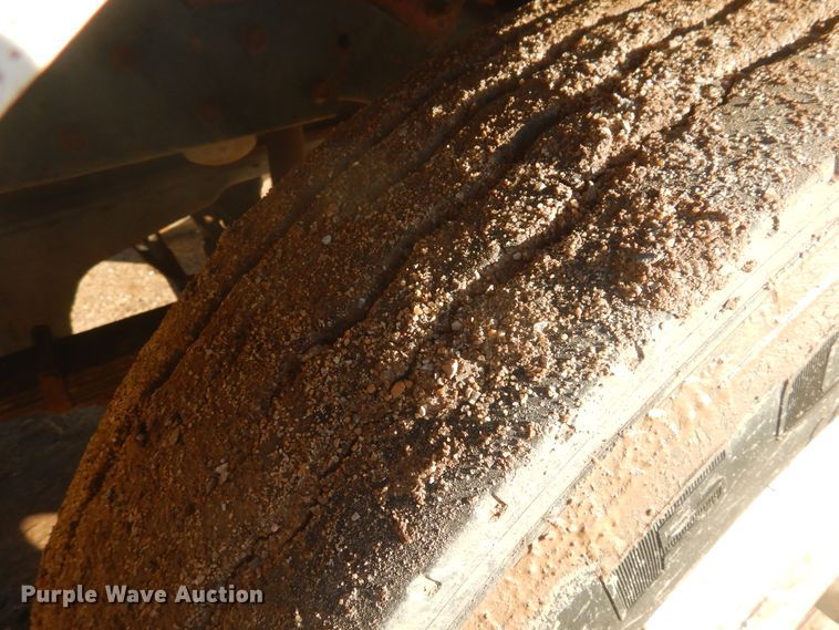 image for item DG8395 1972 Kenworth W924  winch truck