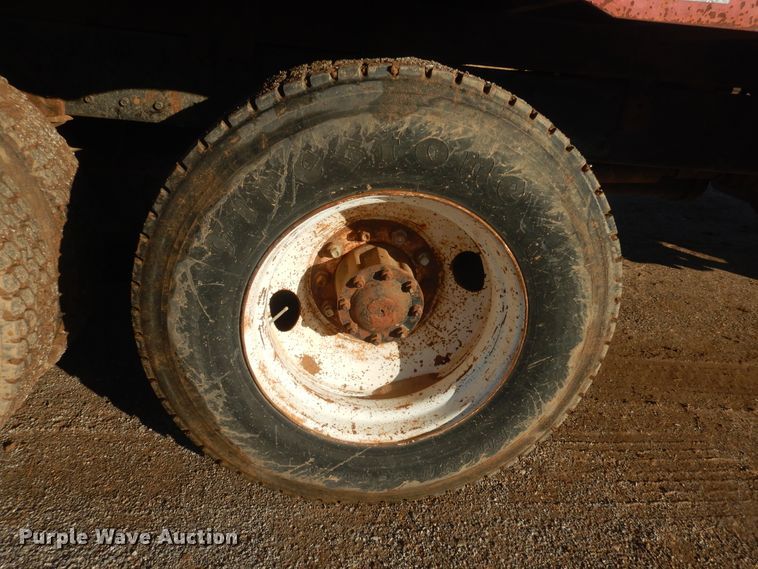 image for item DG8395 1972 Kenworth W924  winch truck