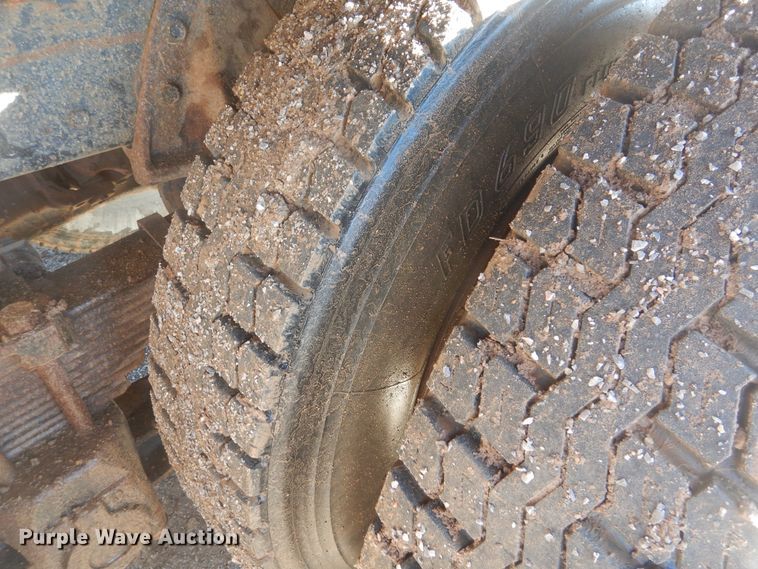 image for item DG8395 1972 Kenworth W924  winch truck