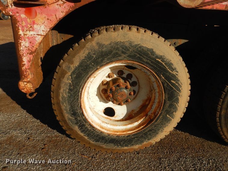 image for item DG8395 1972 Kenworth W924  winch truck