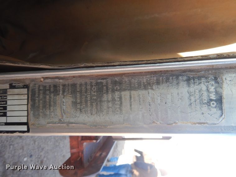 image for item DG8395 1972 Kenworth W924  winch truck