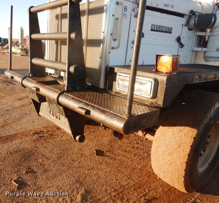 image for item DG8396 1981 Kenworth  winch truck