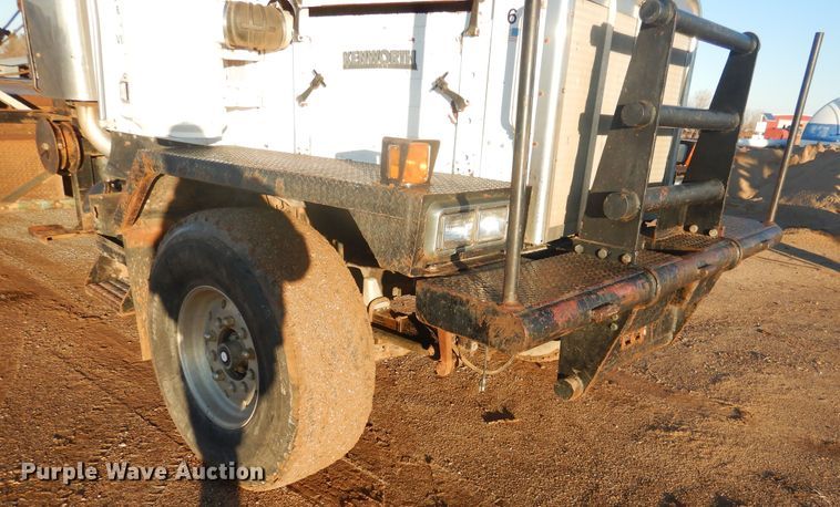 image for item DG8396 1981 Kenworth  winch truck