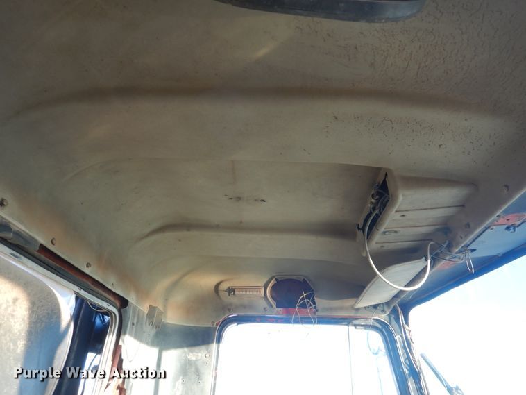 image for item DG8396 1981 Kenworth  winch truck