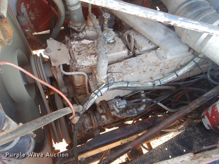 image for item DG8396 1981 Kenworth  winch truck